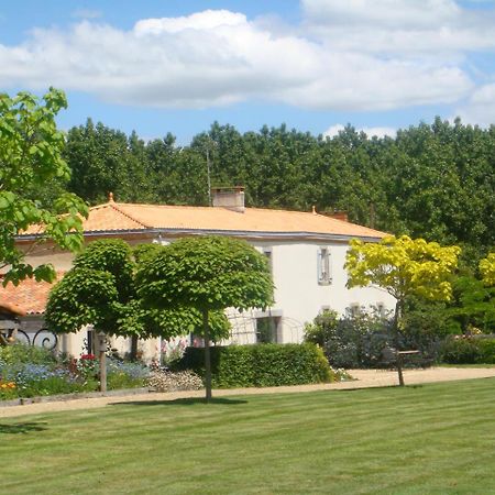 Landeronde Chambres D'Hotes Au Gite De La Pommeraie מראה חיצוני תמונה